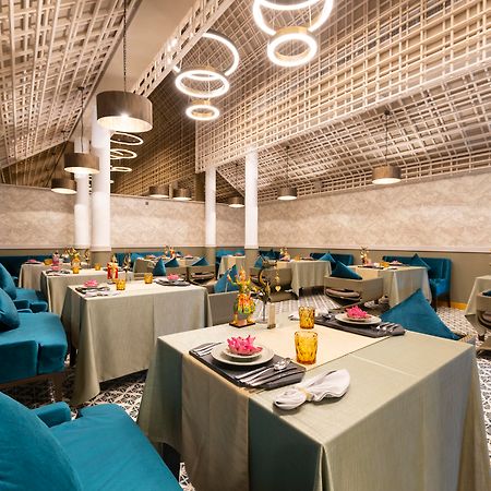 The Shore At Katathani - Adult Only - Sha Extra Plus Bagian luar foto The interior of the restaurant